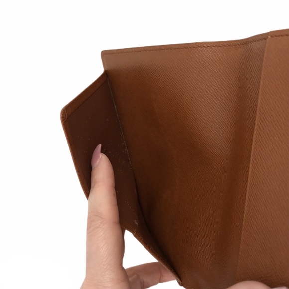 {Louis Vuitton} Monogram Couverture Passeport - Picture 6 of 8